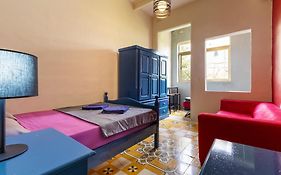 Quiet Twin Room With Private Bathroom, Not Ensuite
